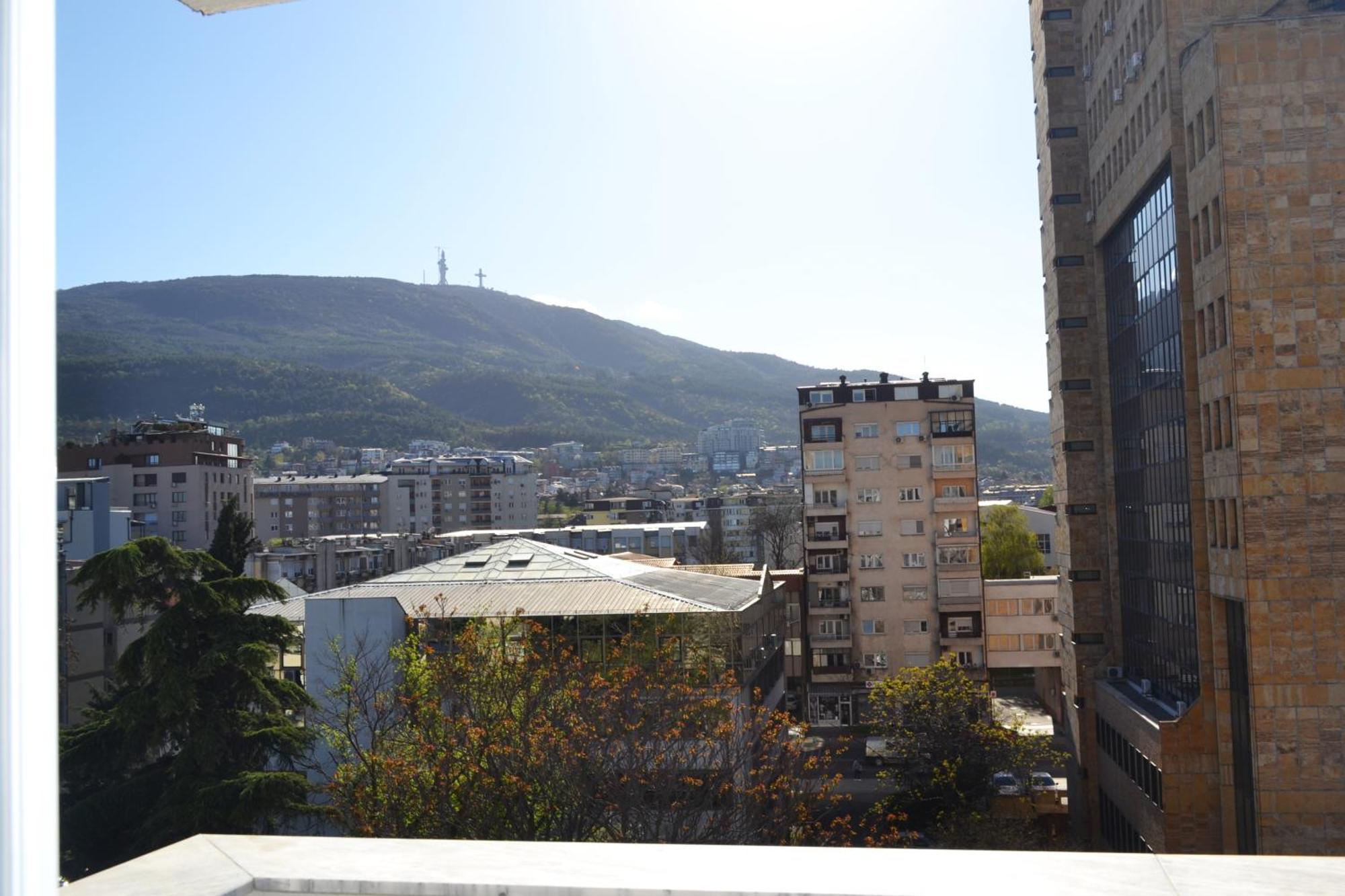 New Apartment In Skopje Center - Free Private Parking Exterior foto